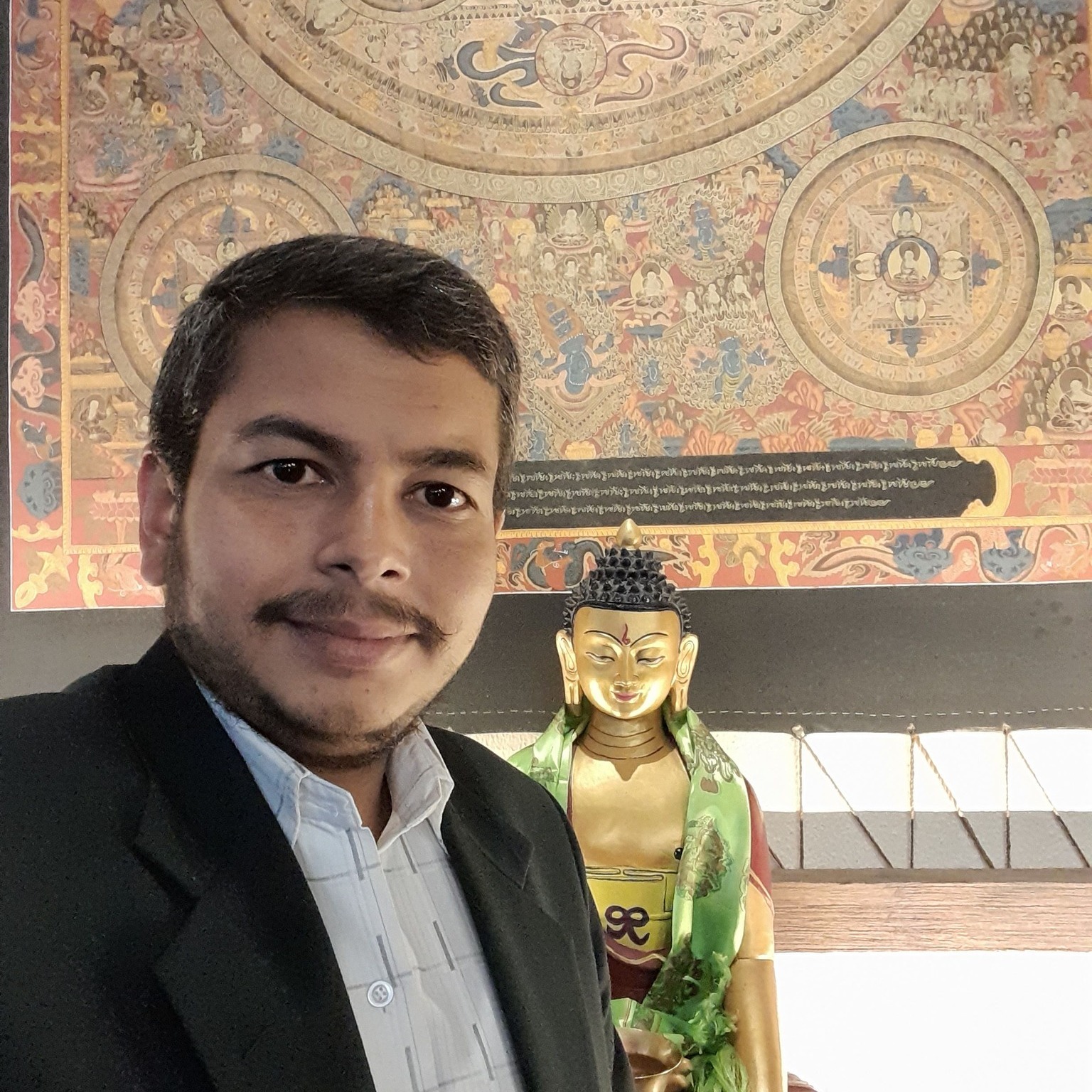 अधिवक्ता अमृत खरेल